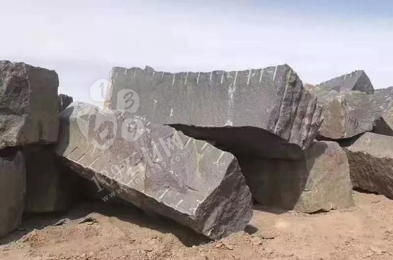 內(nèi)蒙古德嶺山鎮(zhèn)總投資約4712萬(wàn)元石材加工建設(shè)項(xiàng)目來(lái)了！附蒙古黑、大漠黑欣賞