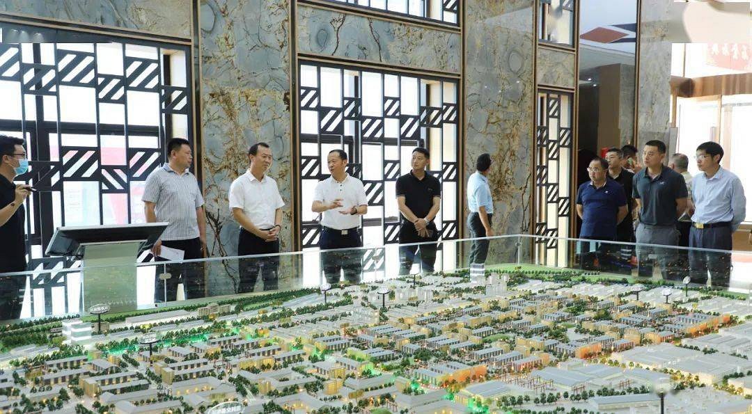 湖北宜昌興山縣委書記一行蒞臨麻城石材產業園考察調研