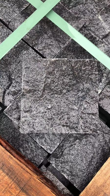 【鴻福興石業(yè)】新老礦G654#芝麻黑大量荒料成品供應