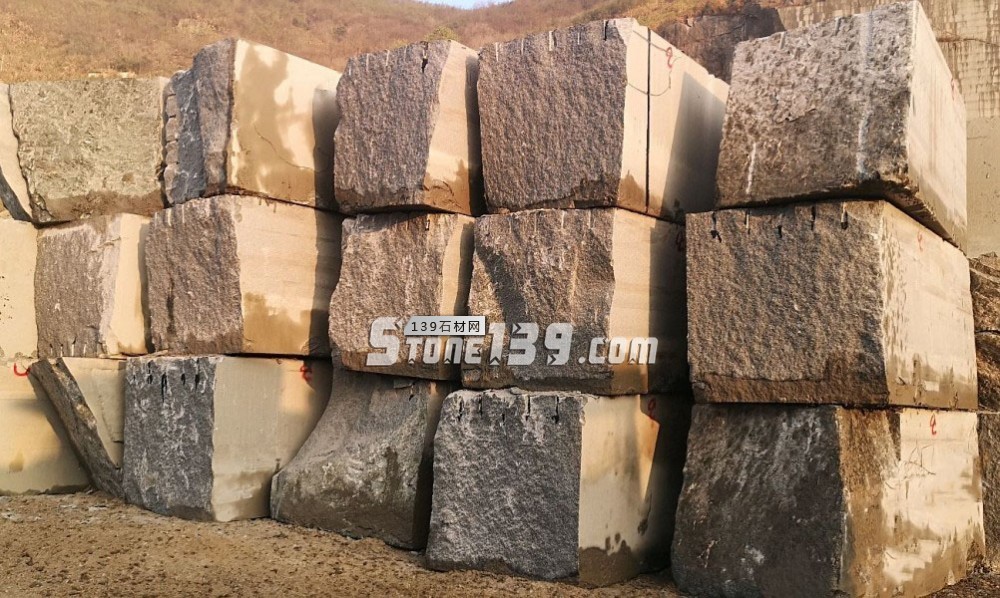 廣西芝麻黑（鐘山青）礦區(qū)一手報價！可完美替代福建長泰G654！