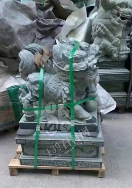 萬國石材帶您了解沒哭了的萬源青石雕刻產(chǎn)品