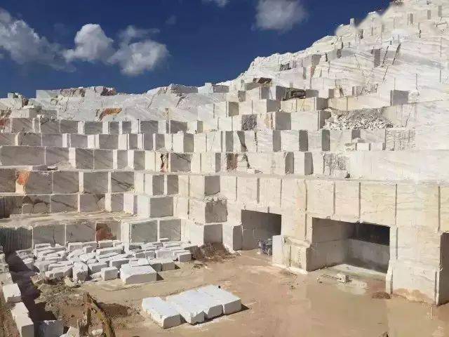 石材人的朋友圈是這樣發的，每一條都值10000個贊！